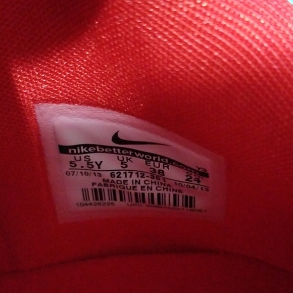 Lebron 11 Christmas 5.5Y or 7 Women Sneakers